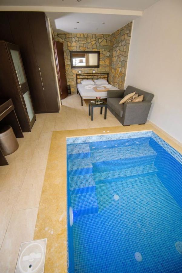 Stone Suites Pefkochori Exterior photo
