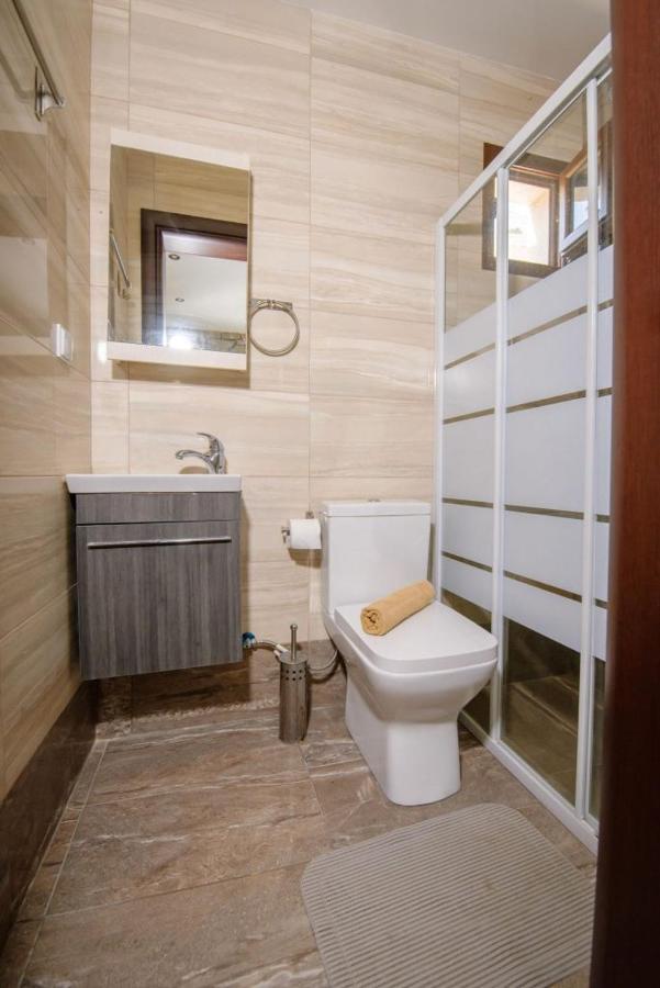 Stone Suites Pefkochori Exterior photo
