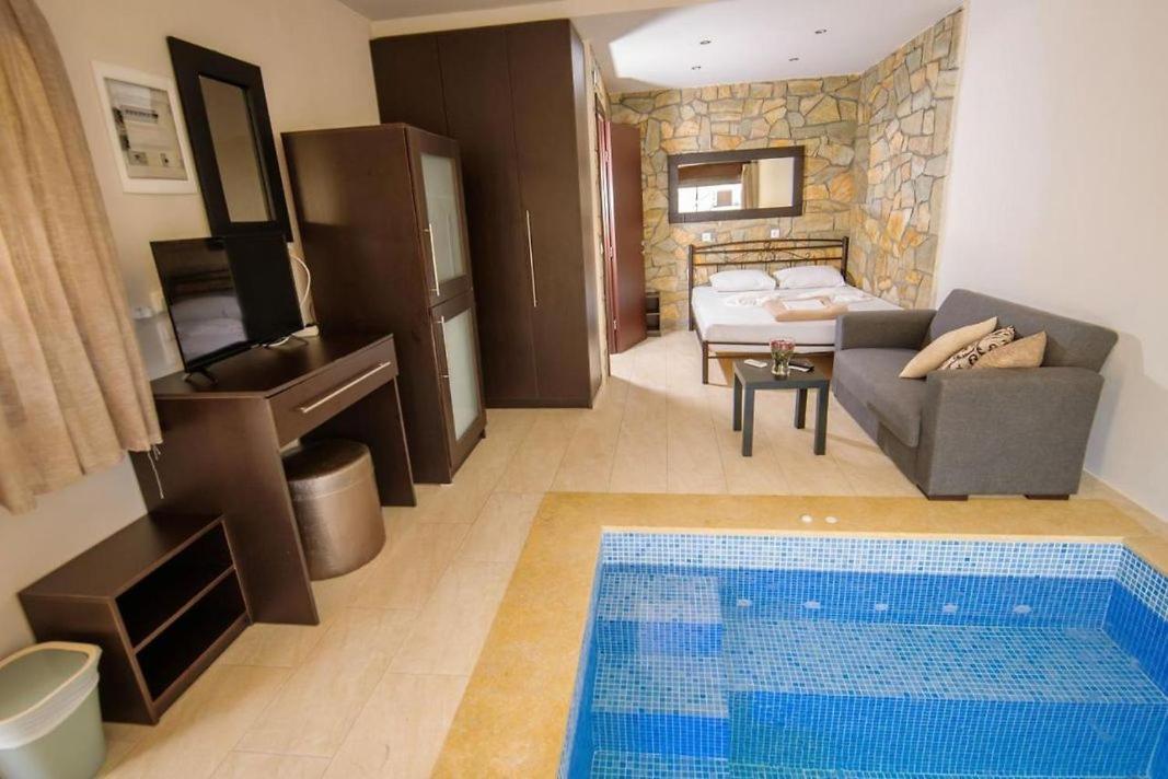 Stone Suites Pefkochori Exterior photo